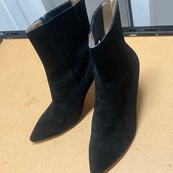 Barely worn! Soft suede stiletto booties! - Picture 1 of 4